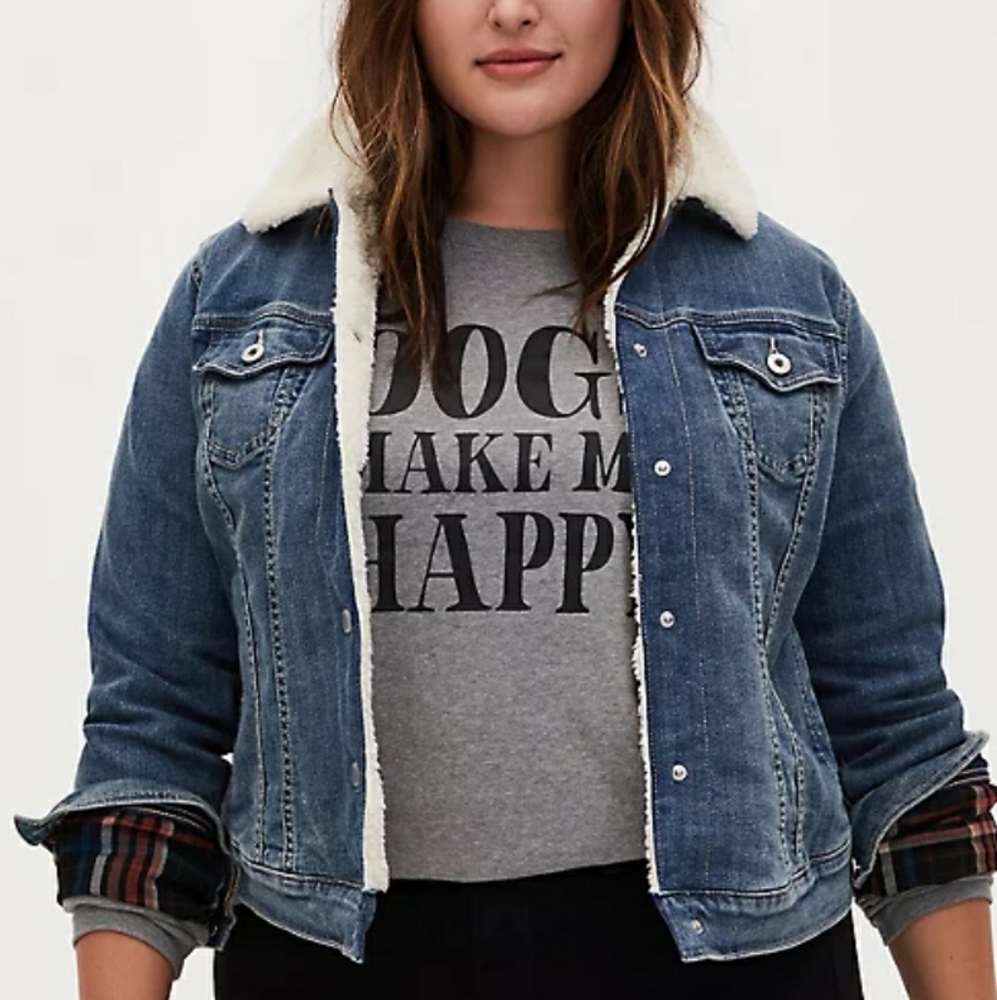 TORRID DENIM SHERPA TRIM TRUCKER JACKET